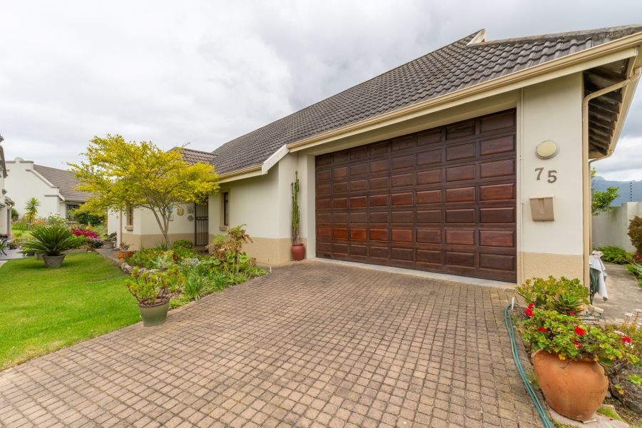 2 Bedroom Property for Sale in Blue Mountain Village Western Cape